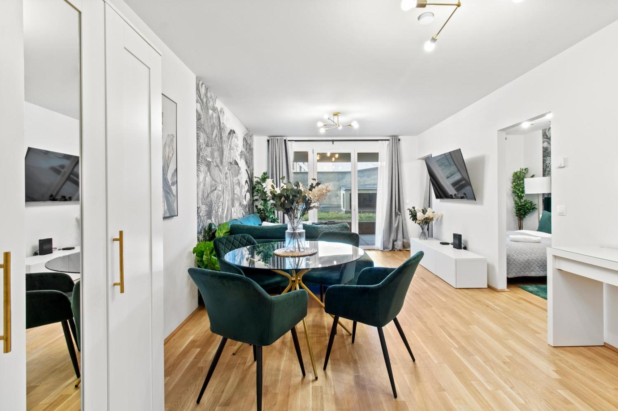 Balcony Apartment I 50 M² I Near City Center Відень Екстер'єр фото