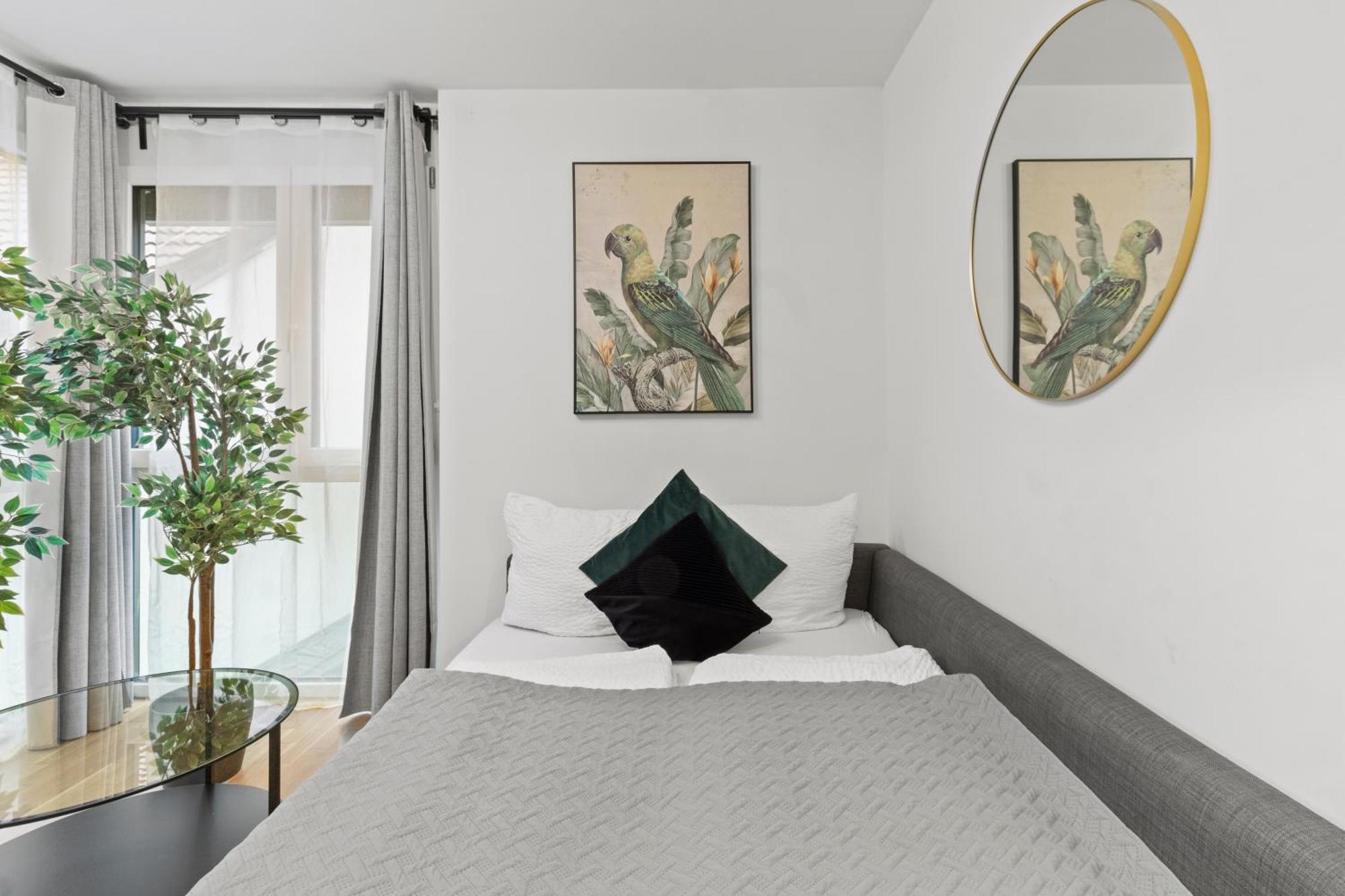 Balcony Apartment I 50 M² I Near City Center Відень Екстер'єр фото